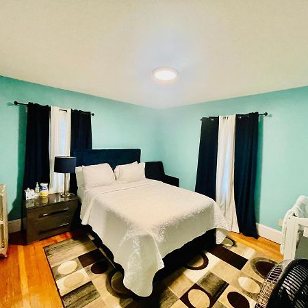Fearlessrose Vacation Rental 89 Springfield Bagian luar foto