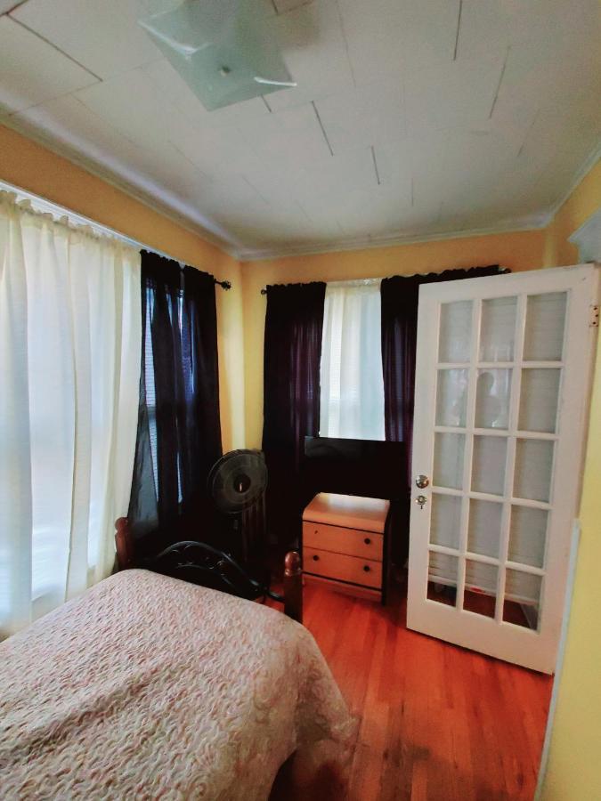 Fearlessrose Vacation Rental 89 Springfield Bagian luar foto